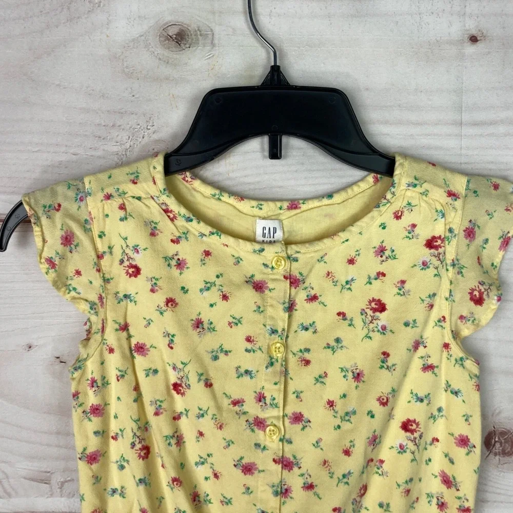 Gap Romper Girls M Yellow Floral Flutter Sleeve Button Up Pockets Elastic Waist